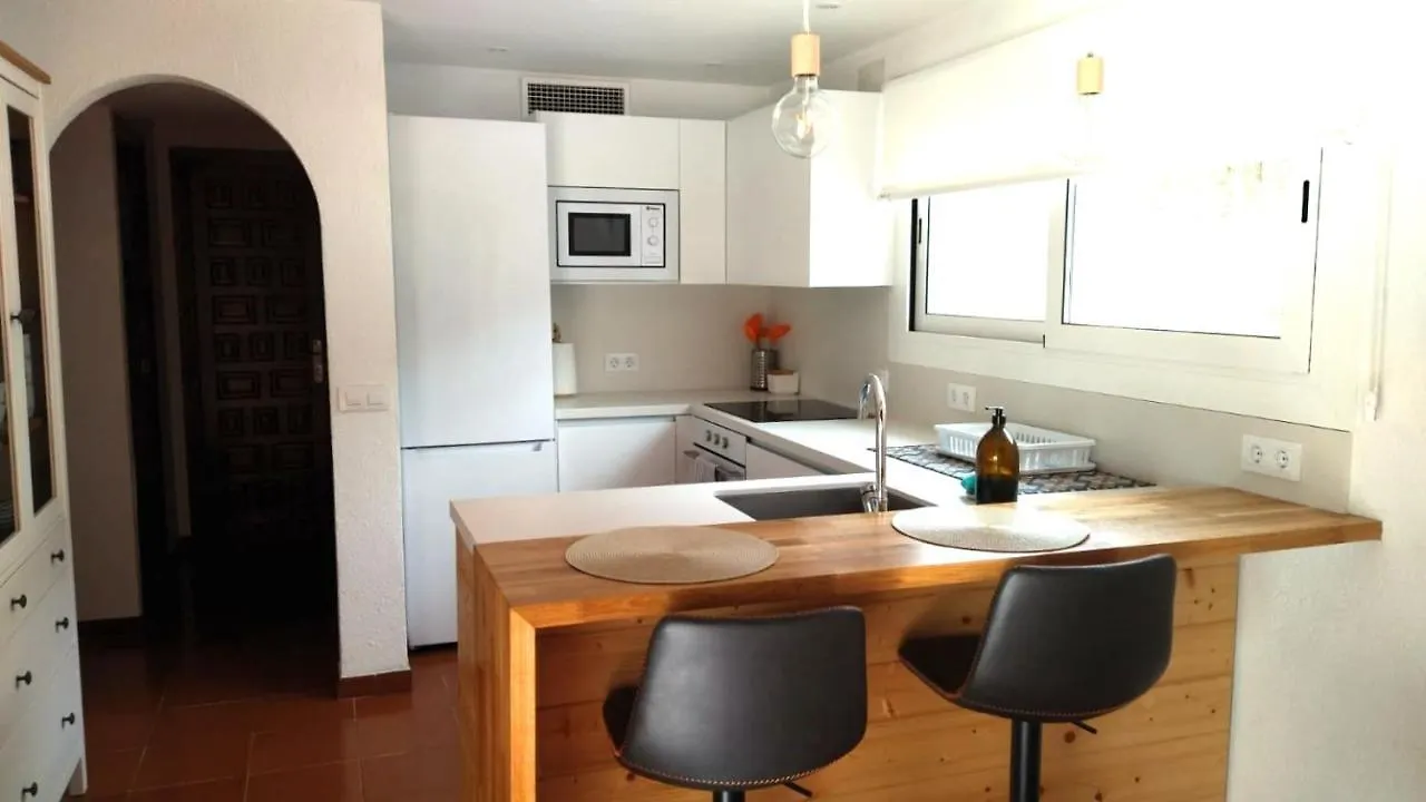 Private Apartments Cala Canyelles Lloret de Mar 0*,